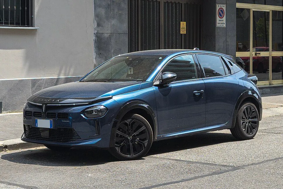 Lancia Ypsilon (4th gen)