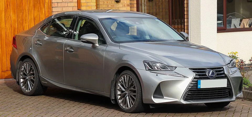 Lexus IS (XE30)