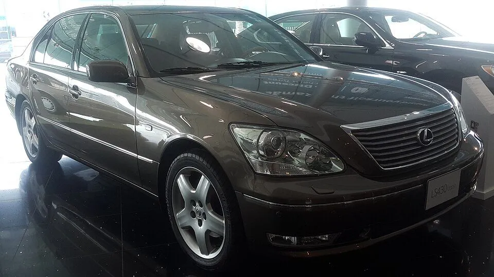 Lexus LS430 (XF40)