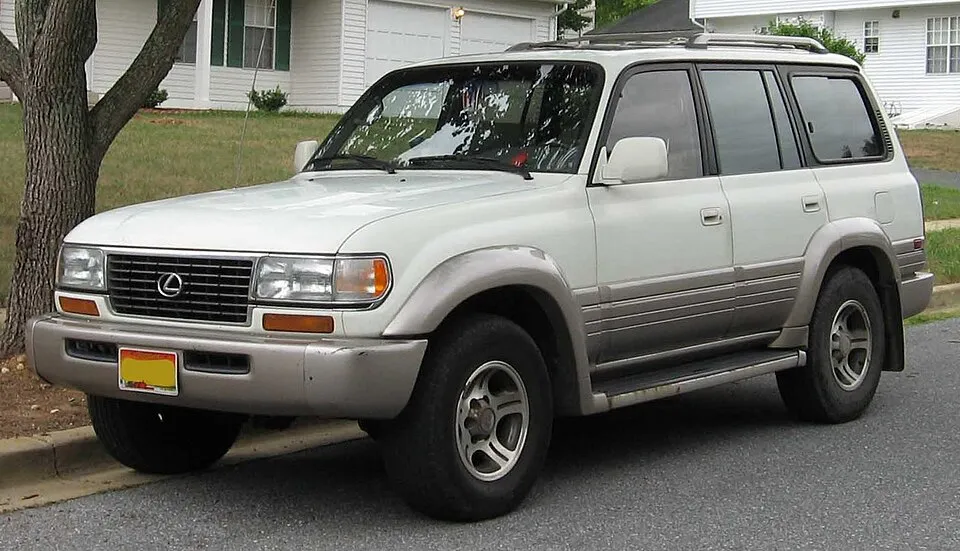 Lexus LX (J80)