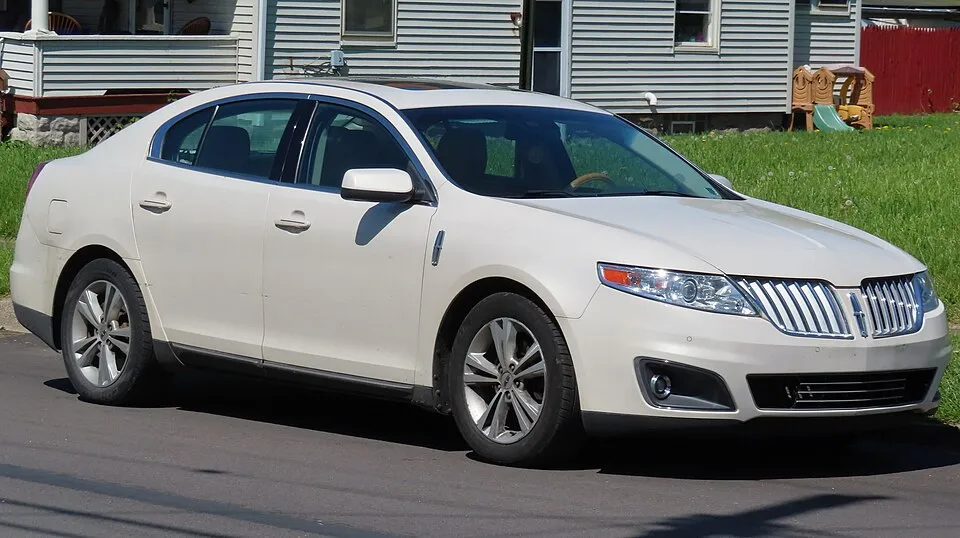 Lincoln MKS