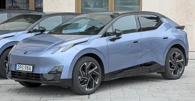 Lynk & Co 02 (E335)