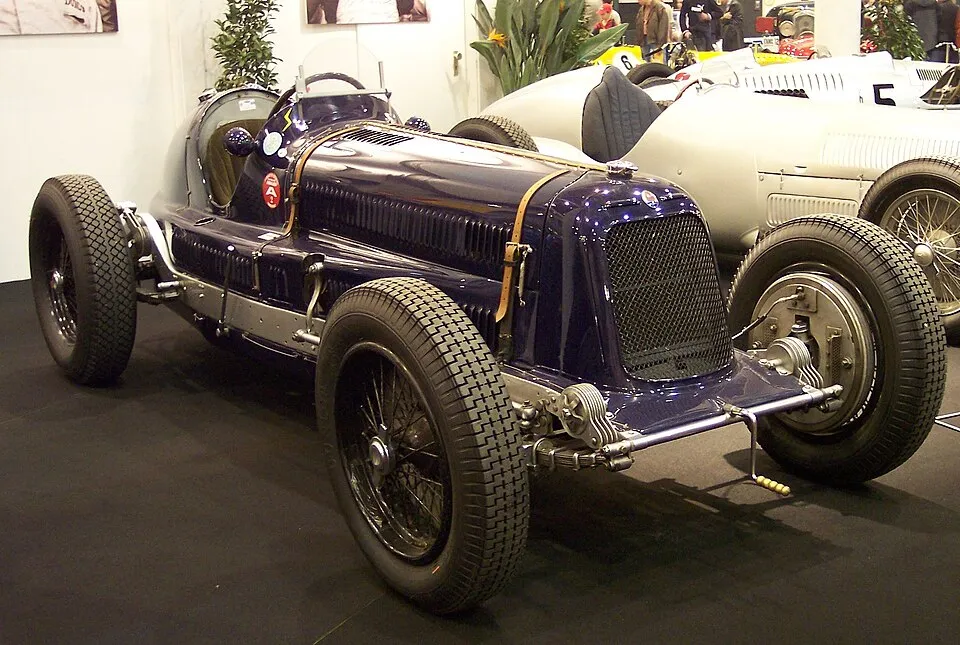 Maserati 8CM