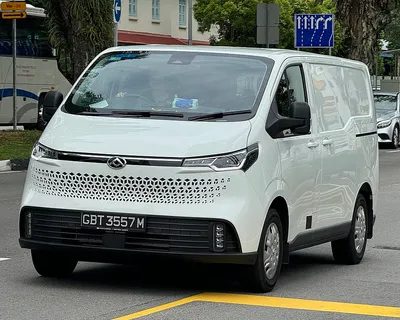 Maxus V70