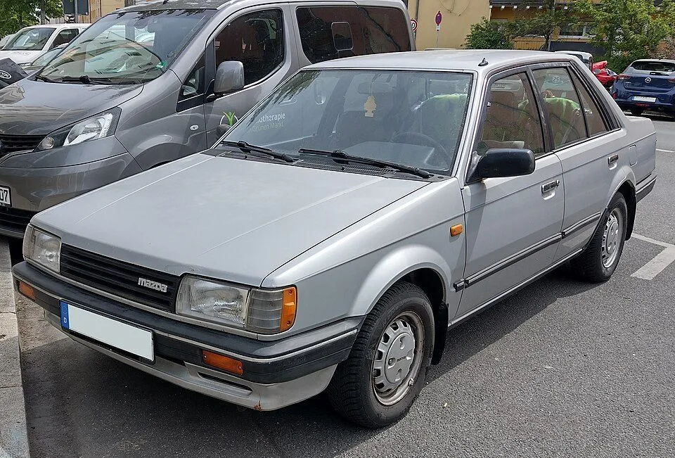 Mazda 323 (BF)