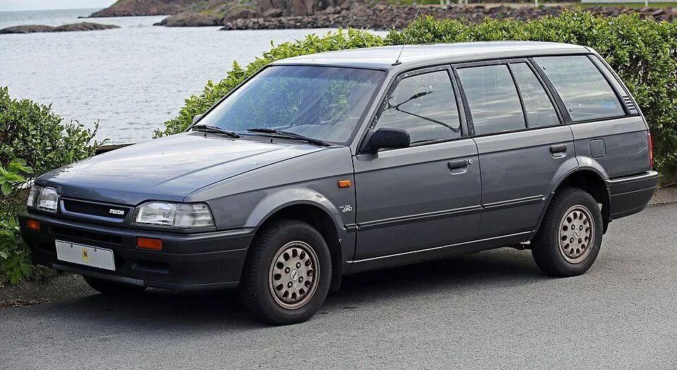 Mazda 323 (BH/BA)