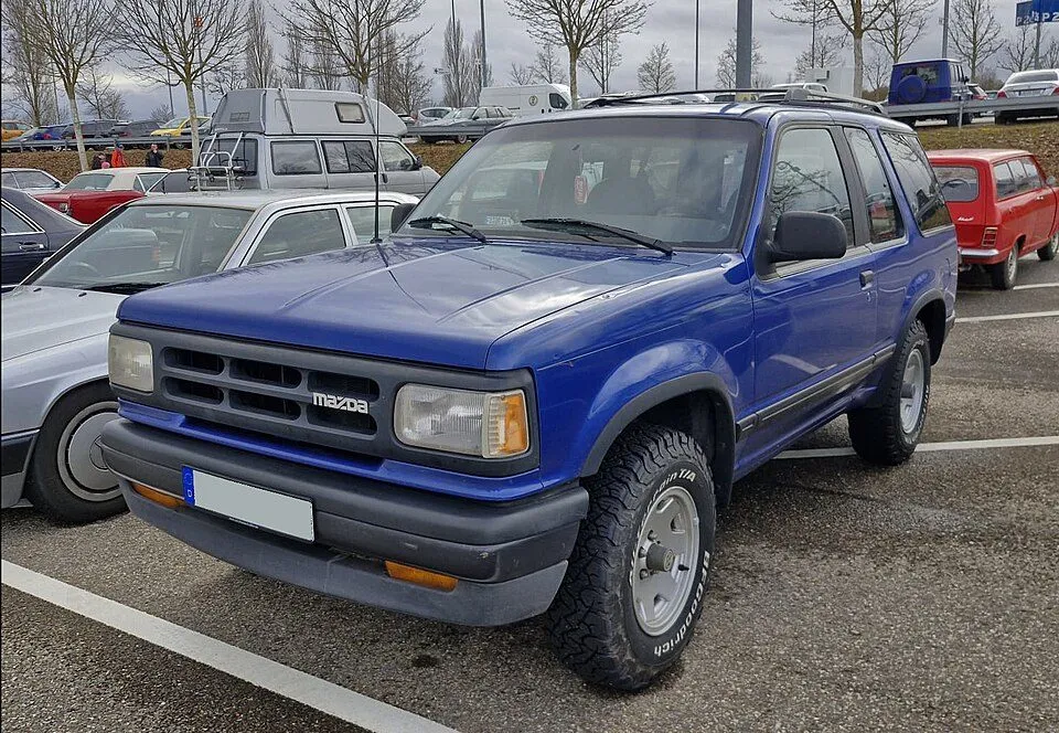 Mazda Navajo (UN46)