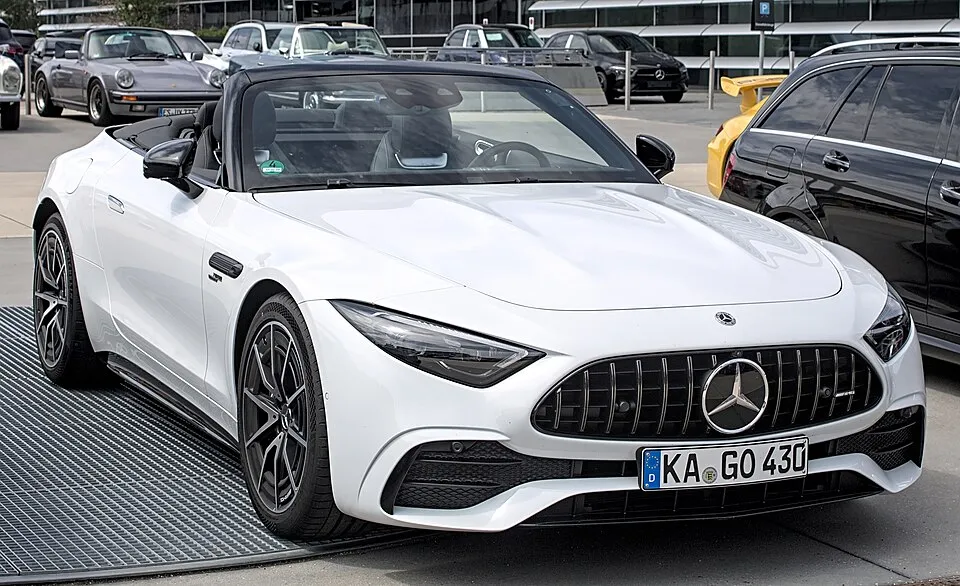 Mercedes-AMG R232