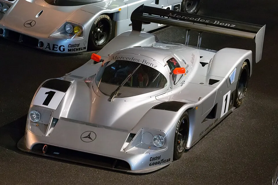 Mercedes-Benz C11