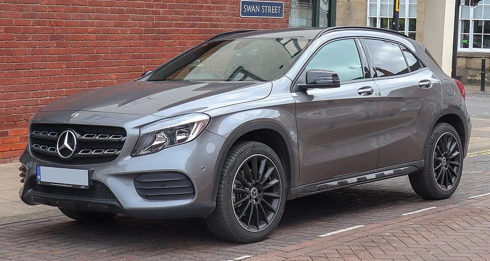 Mercedes-Benz GLA (X156)