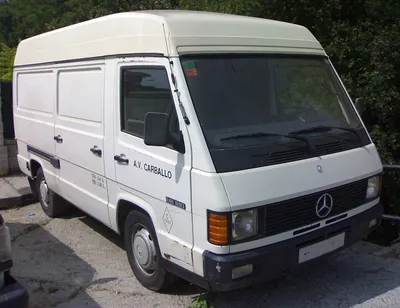 Mercedes-Benz MB100 (2nd gen)