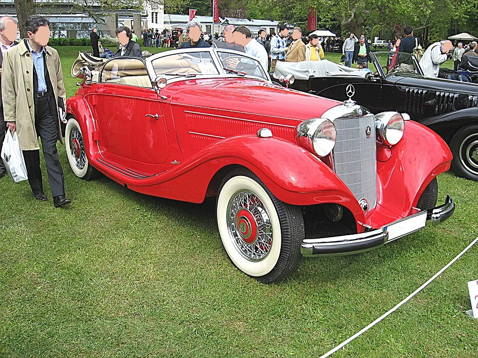 Mercedes-Benz W142 (1st gen)