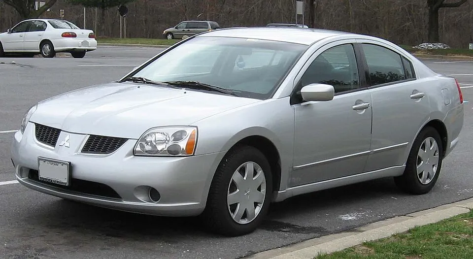 Mitsubishi Galant (DJ/DM)