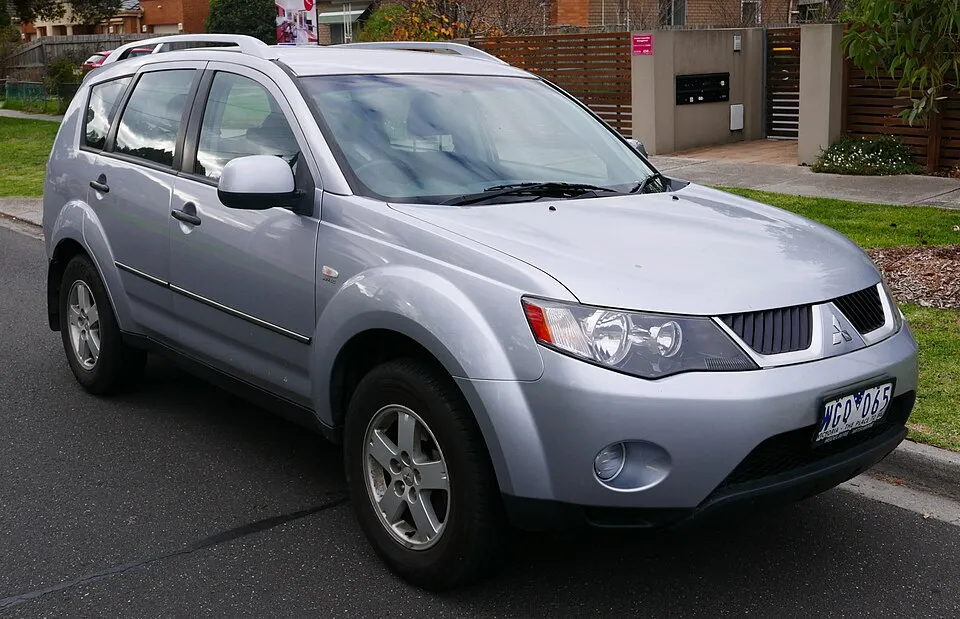 Mitsubishi Outlander (CW/ZG/ZH)