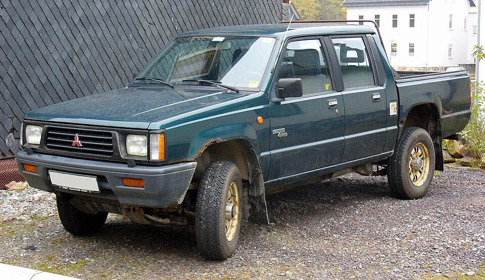 Mitsubishi Triton (K00/K10/K20/K30)