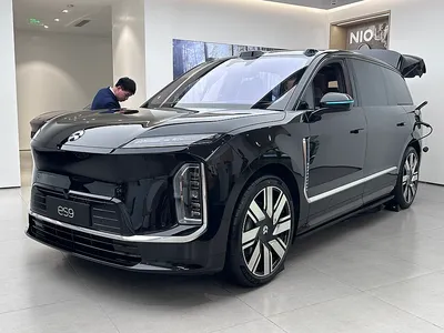 Nio ES9