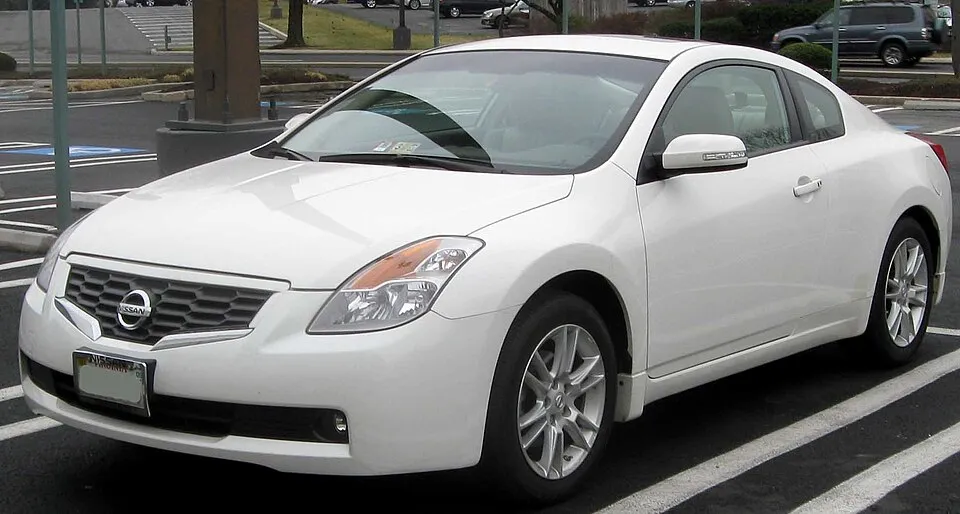 Nissan Altima (L32)