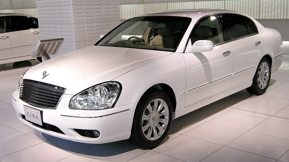 Nissan Cima (F50)