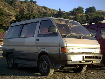 Nissan Largo (C23)