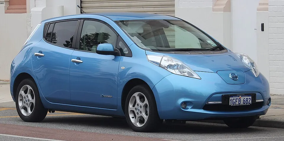 Nissan Leaf (ZE0)