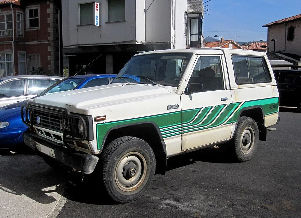 Nissan Patrol (160)
