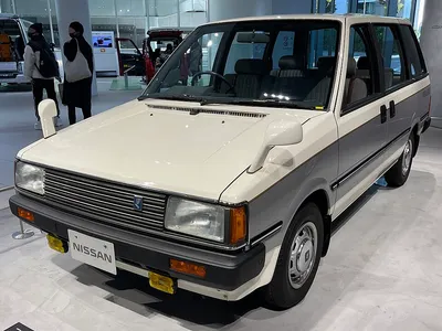 Nissan Prairie (M10)