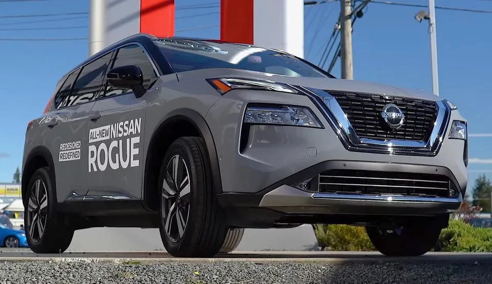 Nissan Rogue (T33)