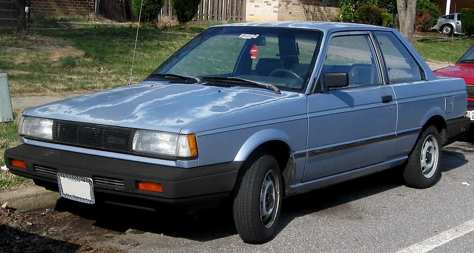 Nissan Sentra (B12)
