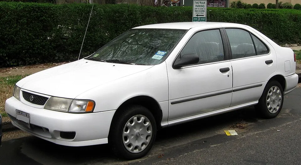 Nissan Sentra (B14)