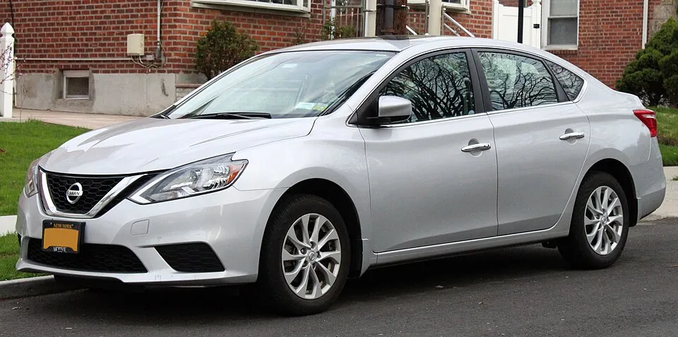 Nissan Sentra (B17)