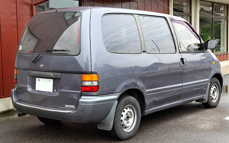 Nissan Serena (C23)