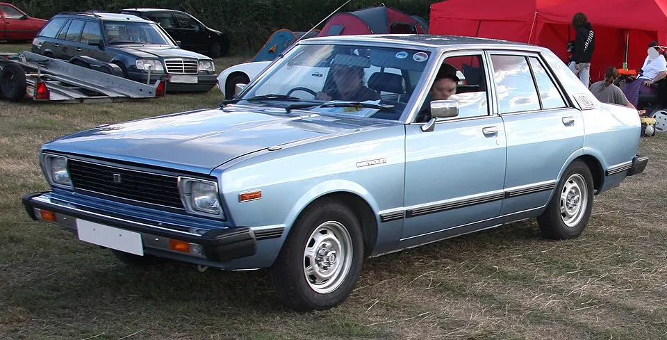 Nissan Violet (2nd gen)