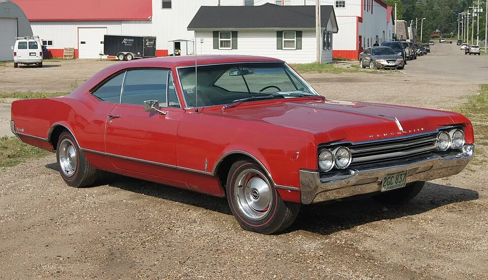 Oldsmobile 88 (6th gen)