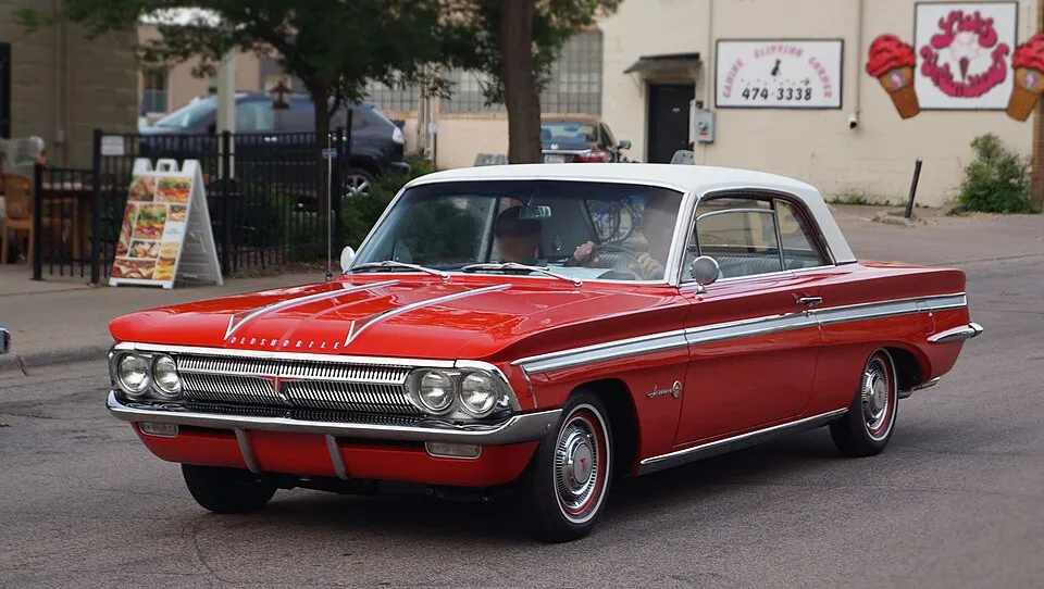 Oldsmobile Cutlass (1st gen)