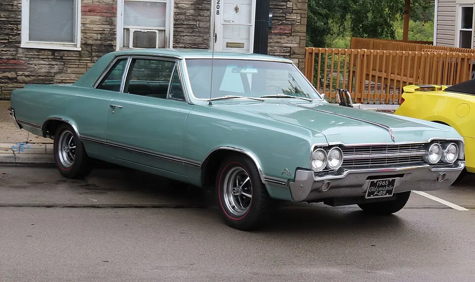 Oldsmobile Cutlass (2nd gen)