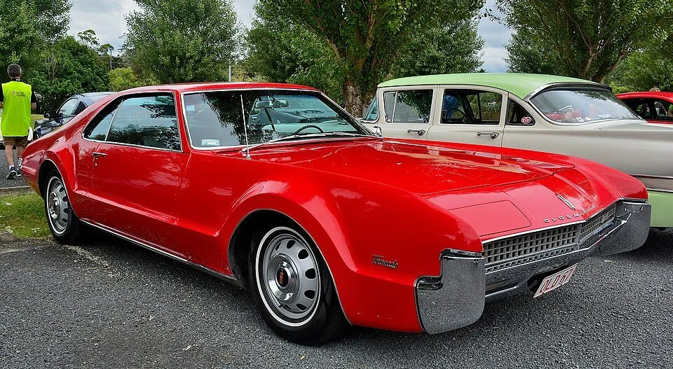 Oldsmobile Toronado (1st gen)