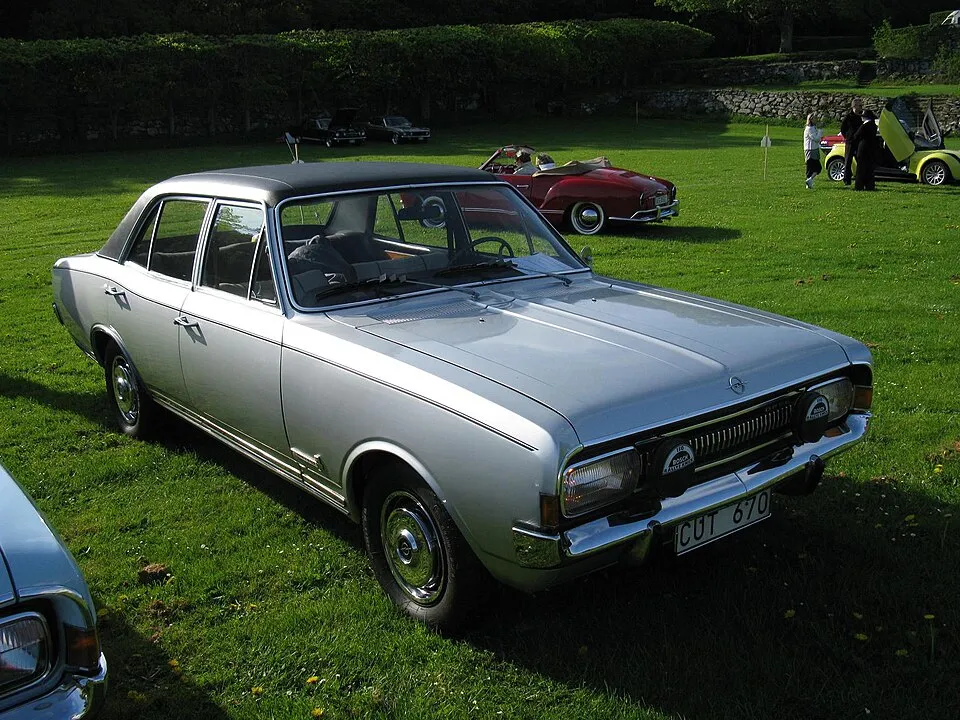Opel Commodore (1st gen)
