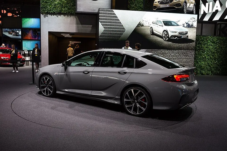 Opel Insignia (Z18)