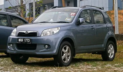 Perodua Aruz (J200/F700)