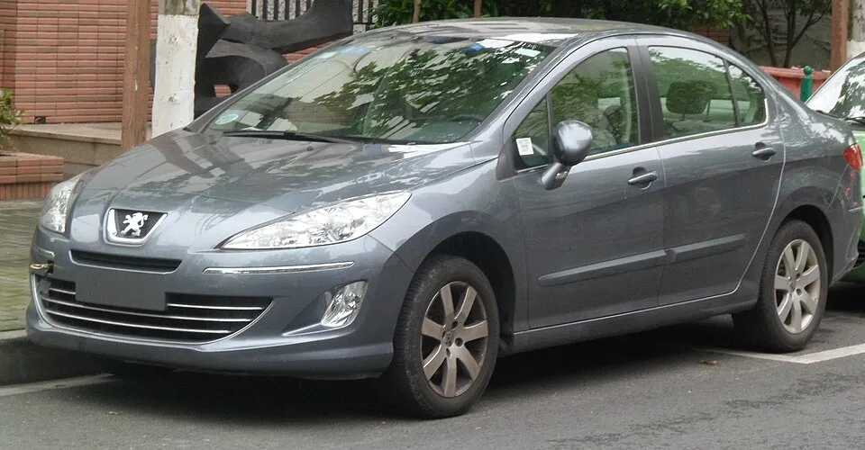 Peugeot 408 (T7)