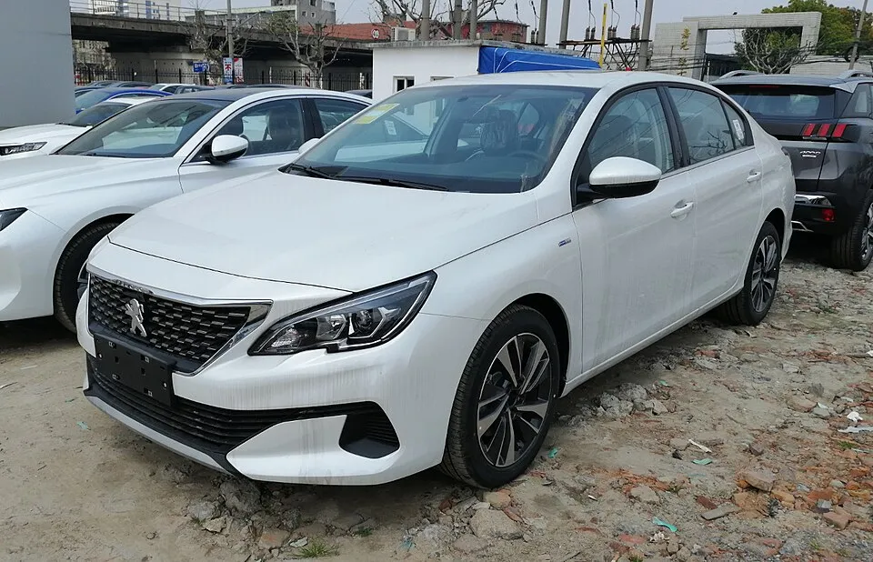 Peugeot 408 (T9)