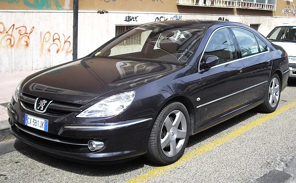 Peugeot 607