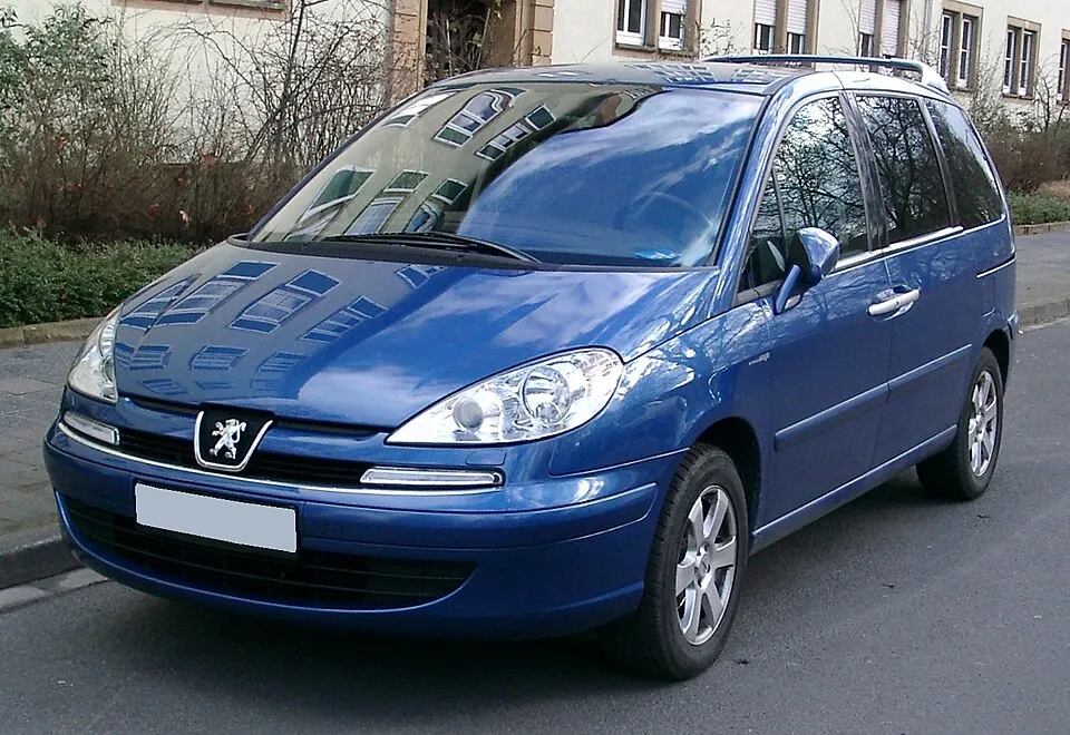 Peugeot 806 (2nd gen)