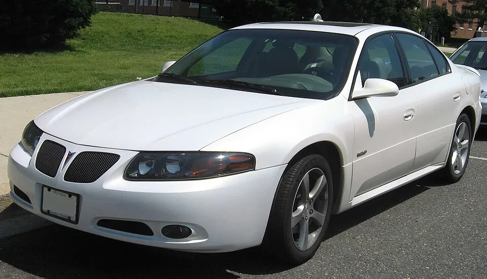 Pontiac Bonneville (10th gen)