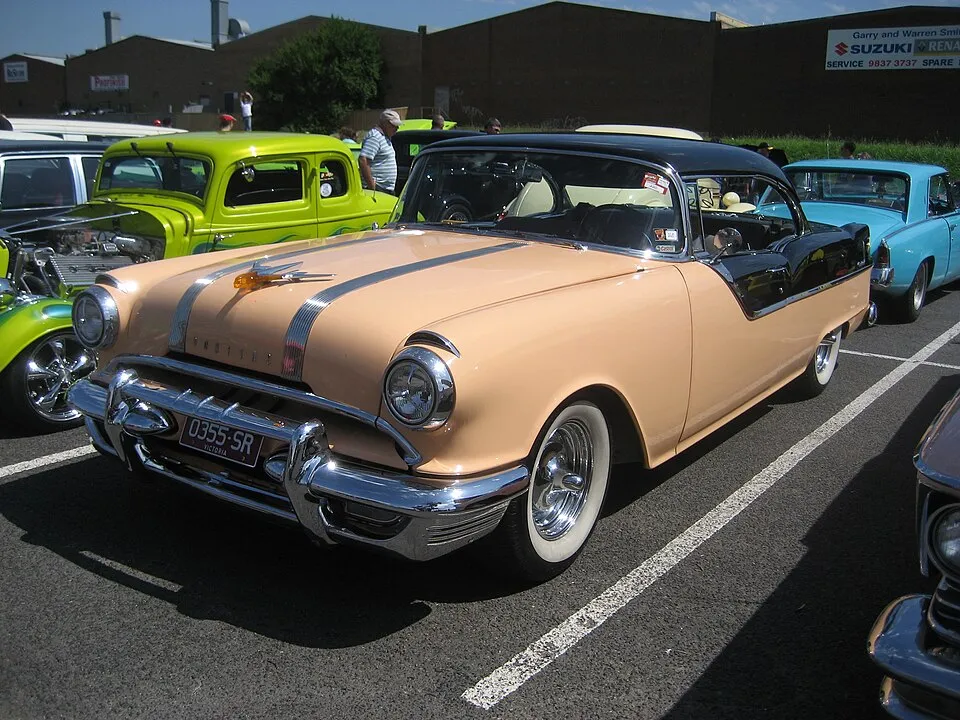 Pontiac Chieftain (2nd gen)
