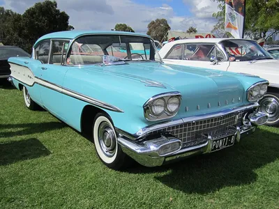 Pontiac Chieftain (3rd gen)