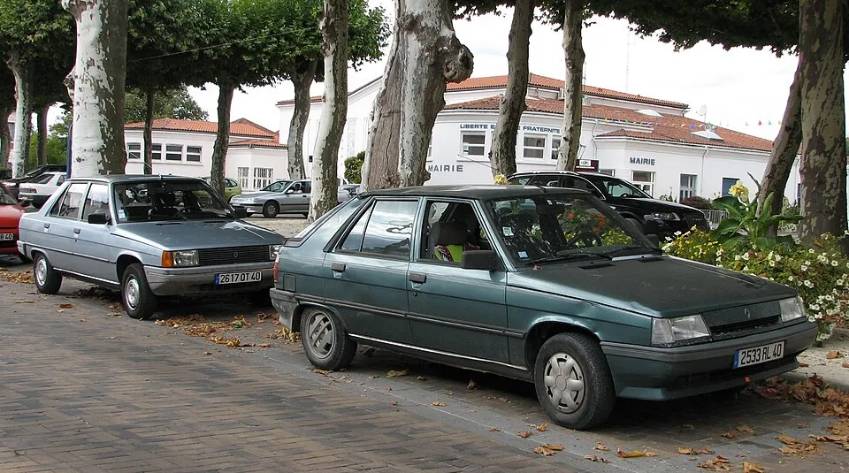 Renault 9
