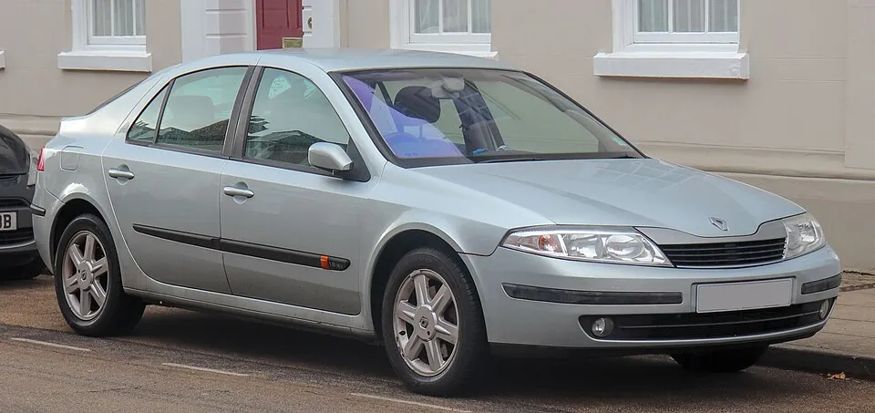 Renault Laguna (X74)