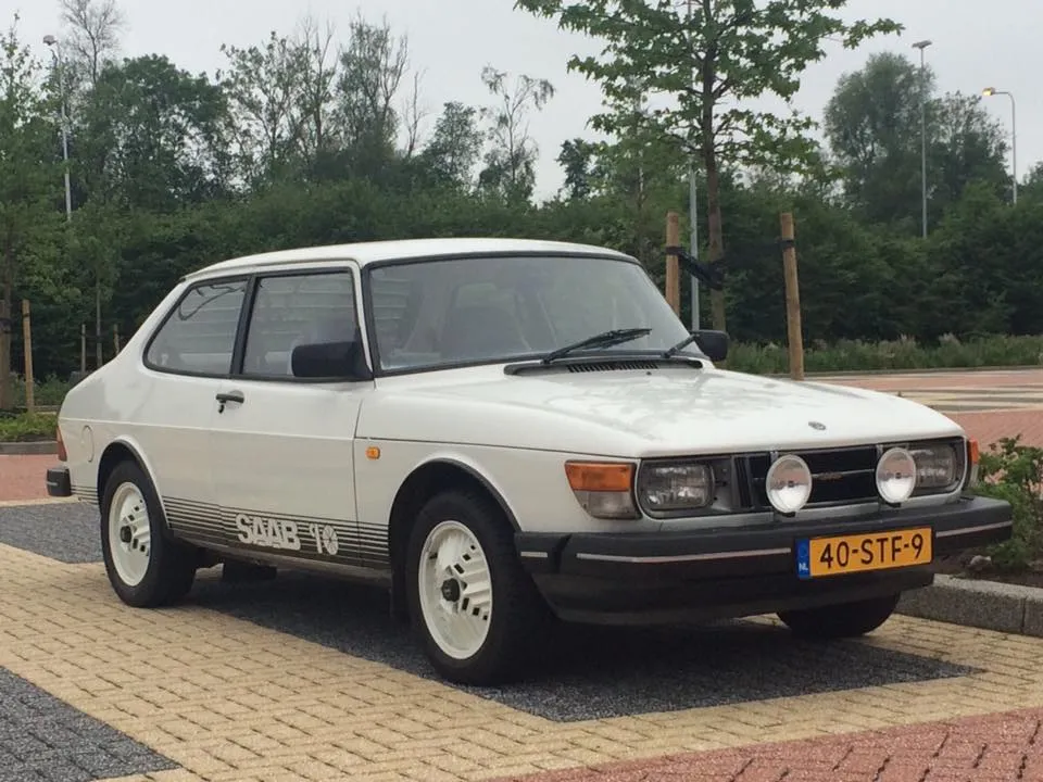 Saab 90