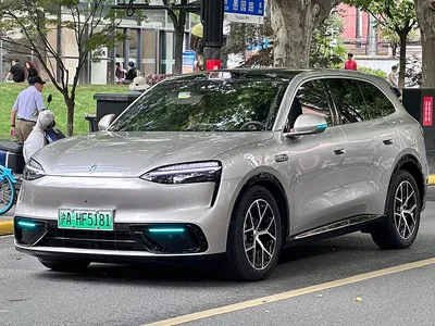 Seres Auto AITO M6
